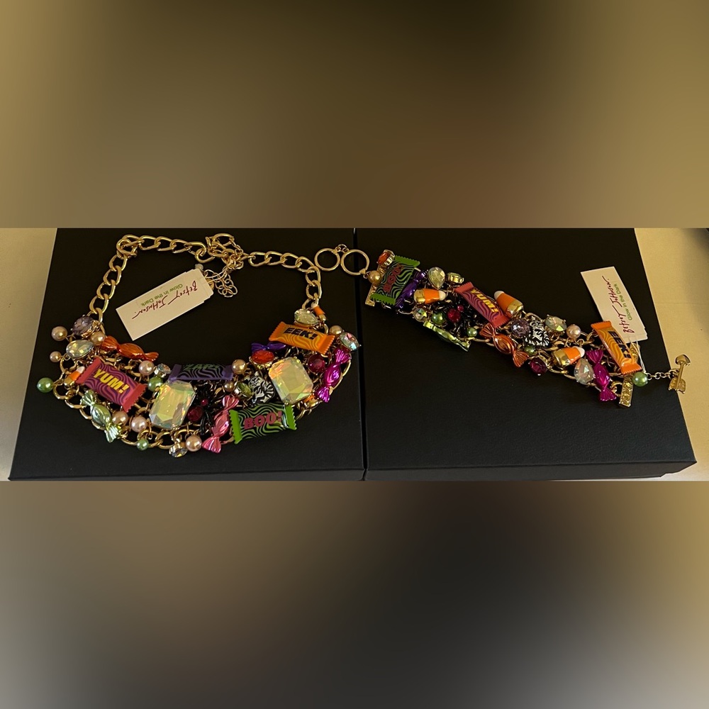Betsey Johnson Bracelet & Necklace Set Multicolor Candy Charm - Picture 6 of 16